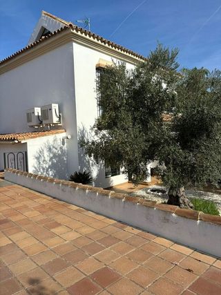 Chalet en venta en Montequinto en Dos Hermanas