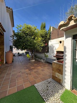 Chalet en venta en Montequinto en Dos Hermanas