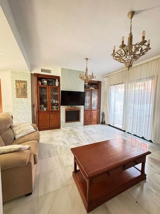 Chalet en venta en Montequinto en Dos Hermanas