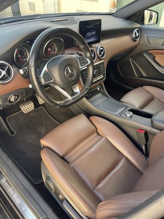 Mercedes-Benz Clase A 200 AMG Sport Automático