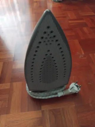 Plancha Tefal Aquagliss 400 TURBO pro