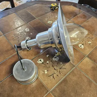 Lámpara colgante de metal plateado