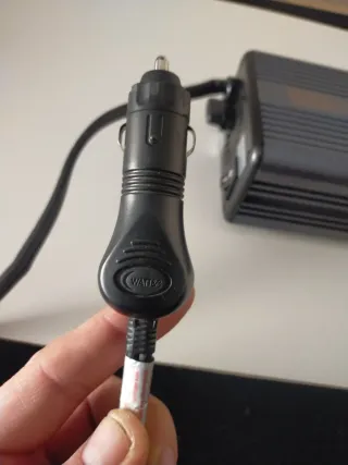 Convertidor Tensión 24V a 230V USB 300W