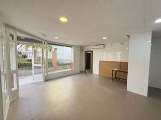 Local comercial en venta en Andújar