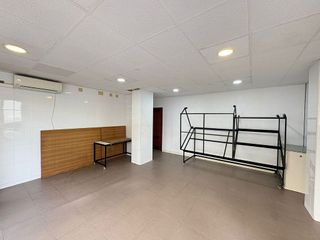 Local comercial en venta en Andújar