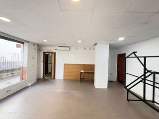 Local comercial en venta en Andújar