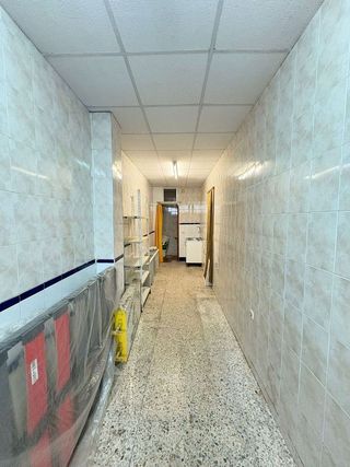 Local comercial en venta en Andújar