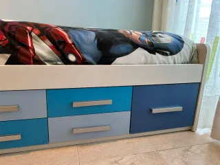 Cama juvenil con cajones