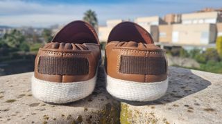 Mocasines de piel marrón