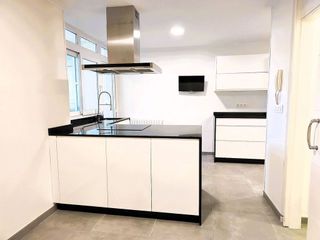 Piso en venta en Zona Fernández Ladreda en Pontevedra