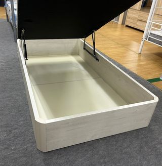 Liquidación en canapés de 105x190 reforzados