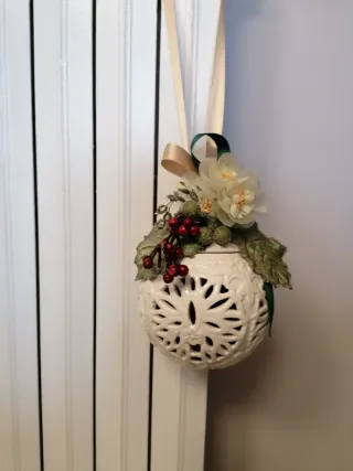 Porta pot-pourri ceramica bianco appendibile