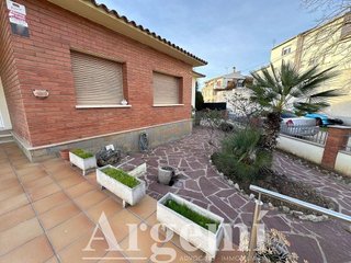 Chalet en venta en Palau-solità i Plegamans