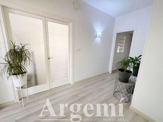 Chalet en venta en Palau-solità i Plegamans