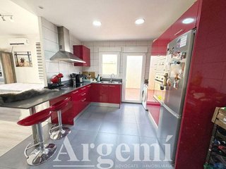 Chalet en venta en Palau-solità i Plegamans