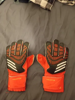 Guantes de portero Adidas Predator 4 y 5 años