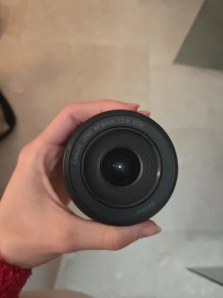 Objetivo Canon RF 16mm F2.8 STM