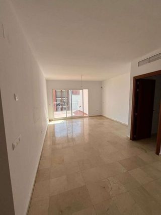 Piso en venta en Los Pacos en Fuengirola