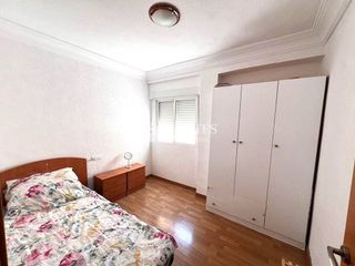 Piso en venta en Carolinas Altas en Alicante