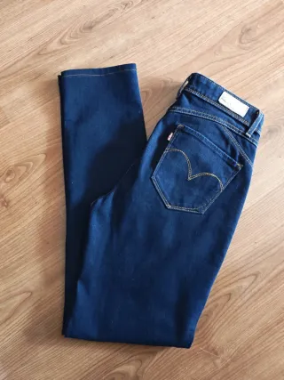 Pantalón Levi's chica azul oscuro talla 27 skinny