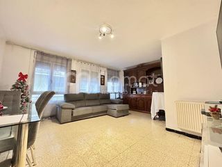 Piso en venta en Eixample Nord – La Devesa en Girona