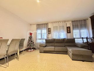 Piso en venta en Eixample Nord – La Devesa en Girona