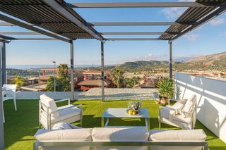 Chalet en venta en Cala de Finestrat en Finestrat