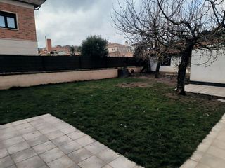 Casa pareada en venta en Hospital - G3 - G2 en Burgos
