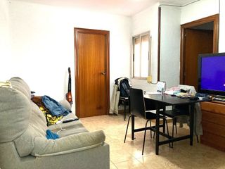 Piso en venta en Les Planes en Hospitalet de Llobregat, L´