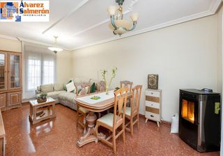 Casa adosada en venta en Otura