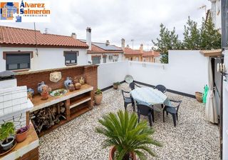 Casa adosada en venta en Otura