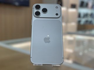 iPhone 17 Pro Max 512GB Plata en perfecto estado