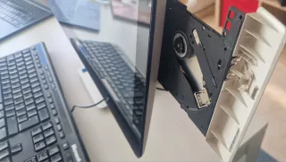 HP Pavilion 23 All-in-One Intel i3