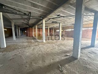 Local comercial en alquiler en La Hacienda - Nueva Andalucía en Dos Hermanas