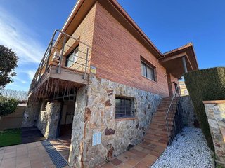 Casa adosada en venta en Santa Maria de Palautordera