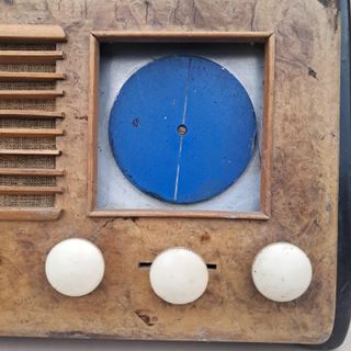 Radio ricevitore a valvole autocotruita d'epoca