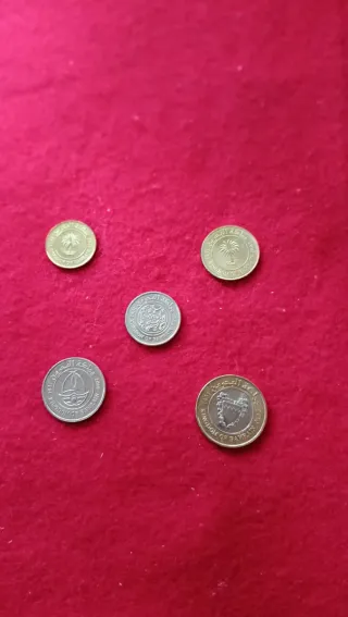 Lote 5 monedas Barhein
