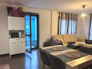 Piso en venta en Ares