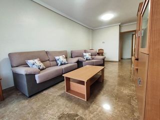 Piso en venta en Santa Cruz - Industria - Polígono Campollano en Albacete