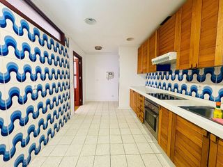 Piso en venta en Santa Catalina - Canteras en Palmas de Gran Canaria(Las)