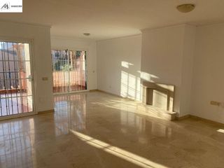 Casa adosada en venta en Riviera del Sol en Mijas