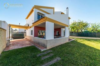 Chalet en venta en Espartinas
