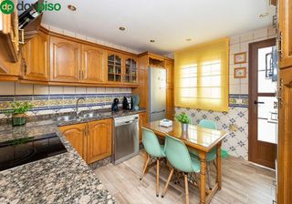 Casa adosada en venta en Otura