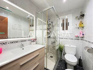 Piso en venta en Artigas - Llefià en Badalona