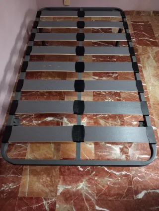 Somier láminas 105 cm metal y madera