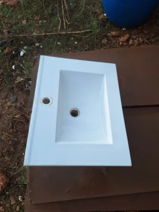 Lavabo de porcelana blanco