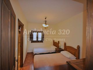 Chalet en venta en Montefrío