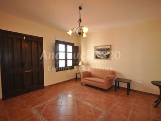 Chalet en venta en Montefrío