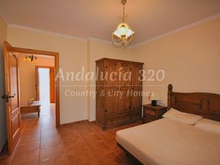 Chalet en venta en Montefrío