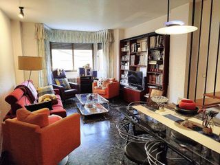 Casa adosada en venta en Yecla